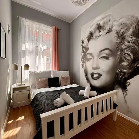 Apartament Filmowy Wałbrzych Zewnętrze zdjęcie